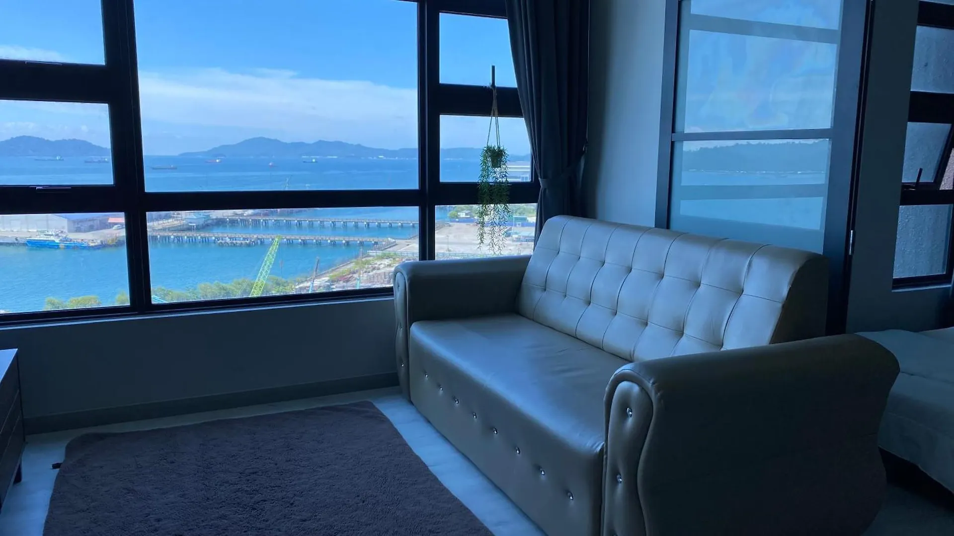 Apartment Vm Condo Seaview At Jesselton Quay Kota Kinabalu