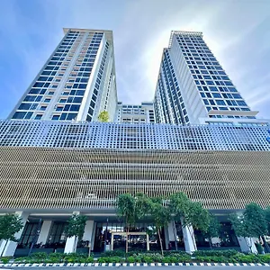 Apartment Centre @ The Shore By Casa Yolo, Kota Kinabalu
