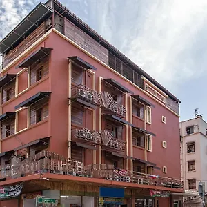 Hotel Oyo 210 Five 2, Kota Kinabalu